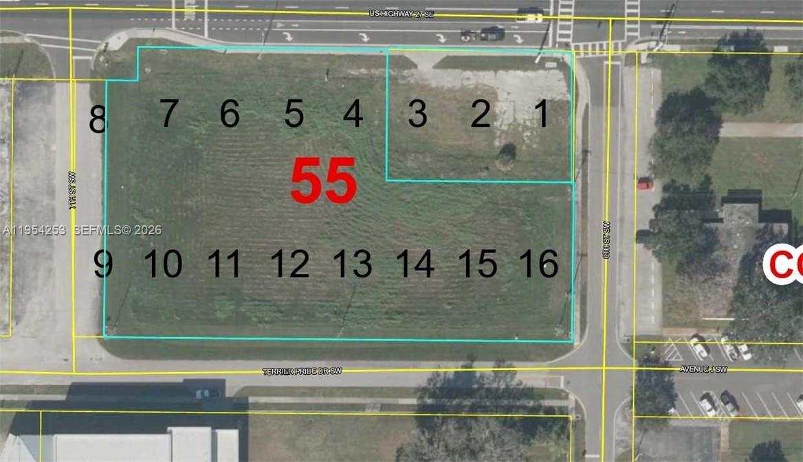 This is an aerial map showing a rectangular plot of land divided into sixteen numbered lots — 600 & 642 US HWY 27, Moore Haven FL 33471, MOORE HAVEN, FL