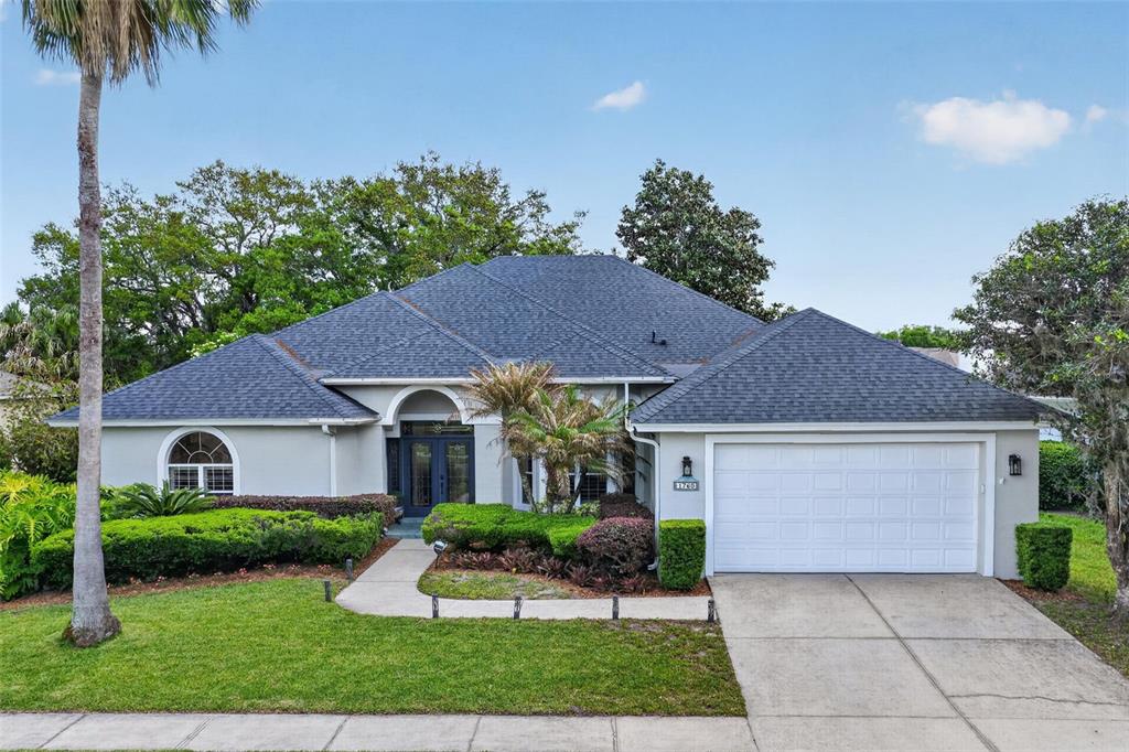 1760 EDGEWATER DRIVE, MOUNT DORA, FL — photo 2 of 30