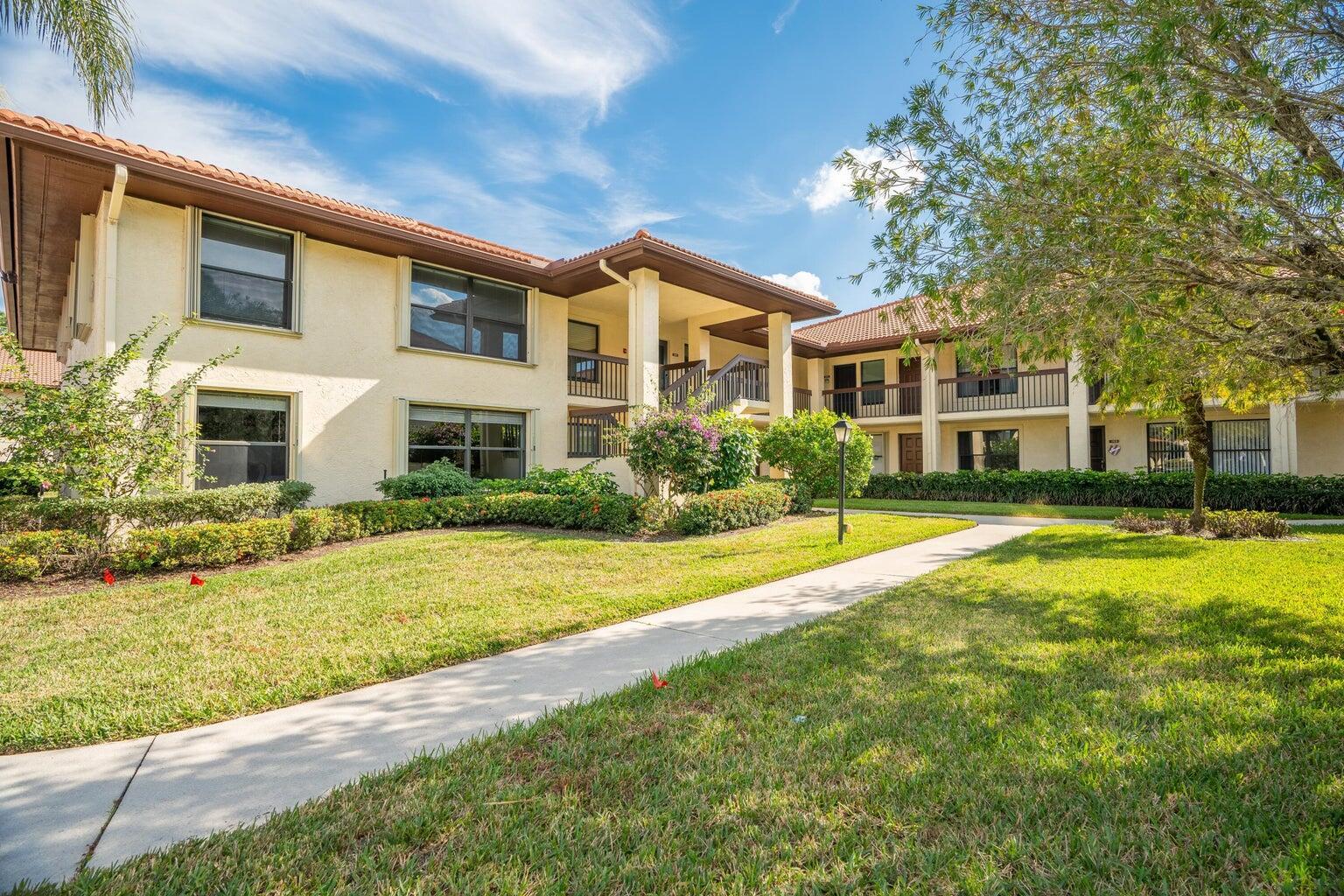450 SW South River Drive # 207, Stuart FL 34997