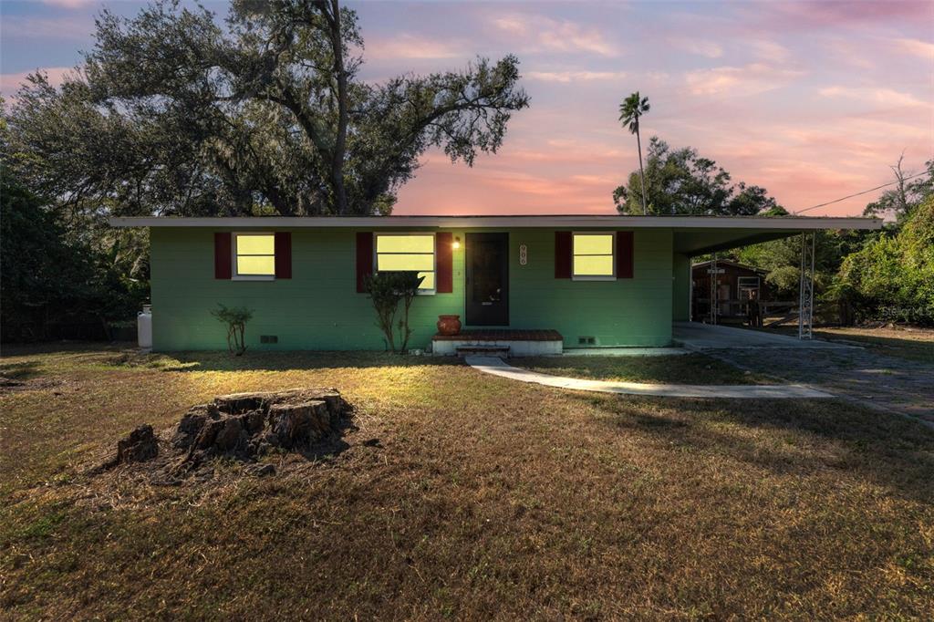 906 STANBERRY DRIVE