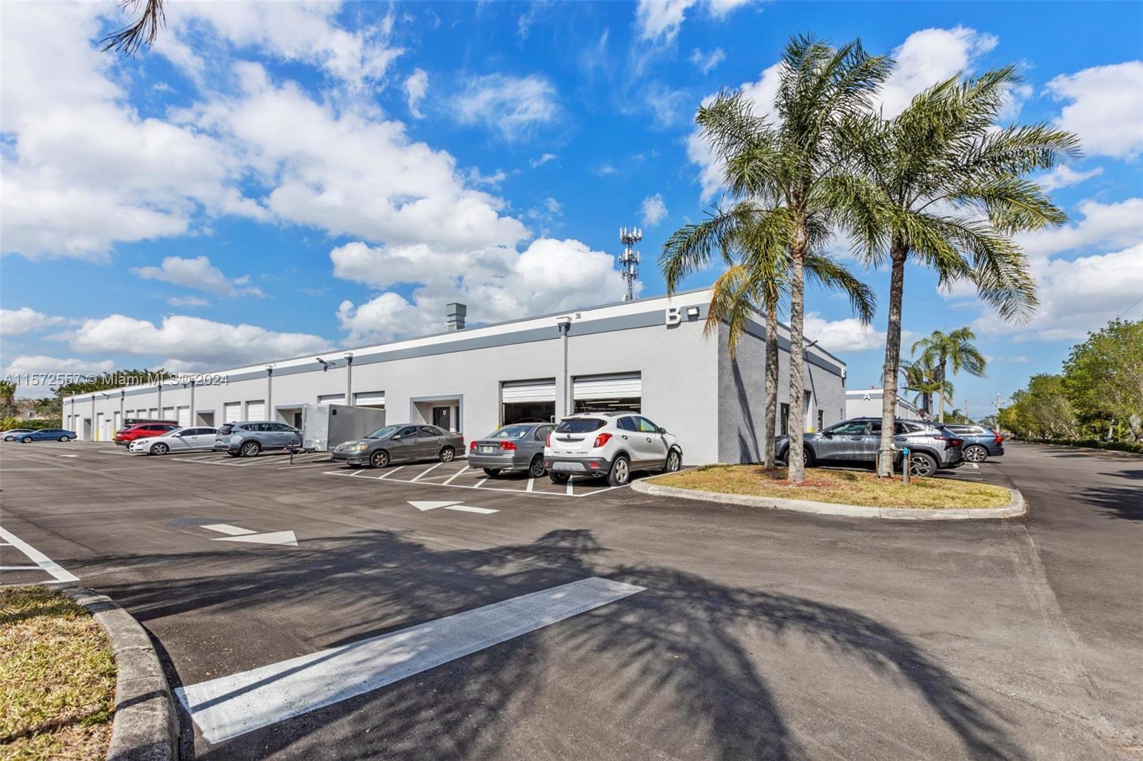 10026 Spanish Isles Blvd, Boca Raton FL 33498