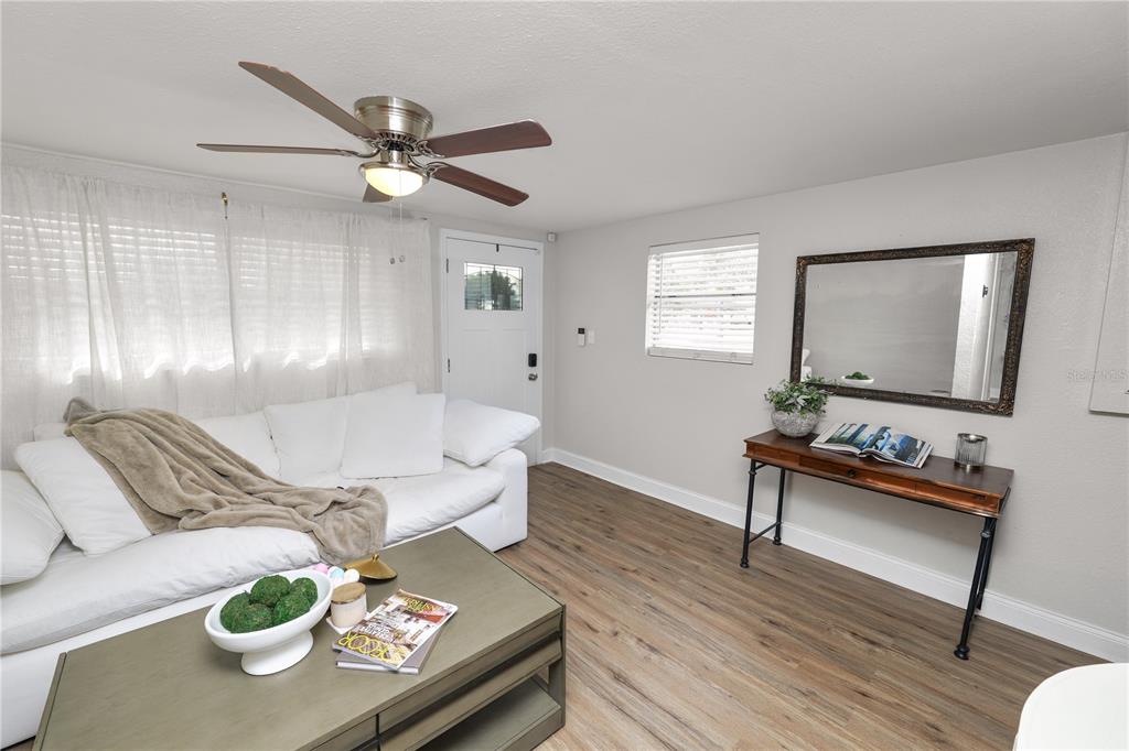 272 AVENUE A, WAVERLY, FL — photo 4 of 18
