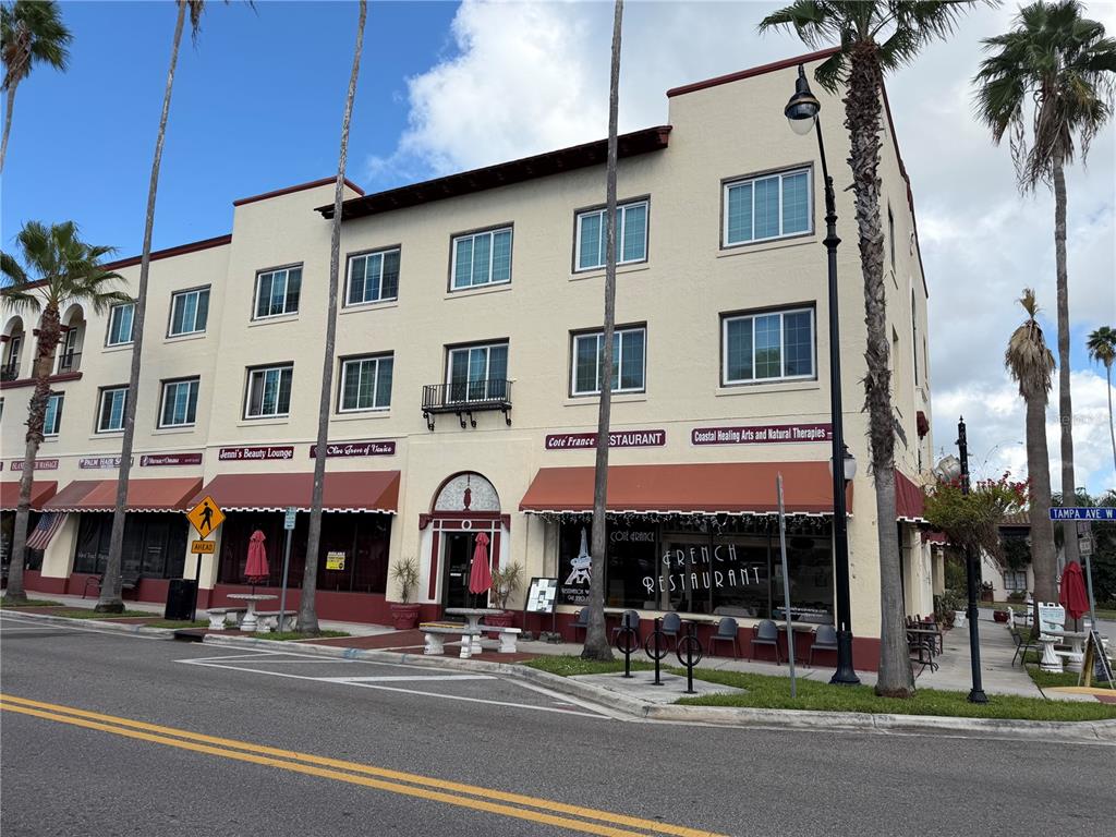 220 TAMPA AVENUE W UNIT 9A