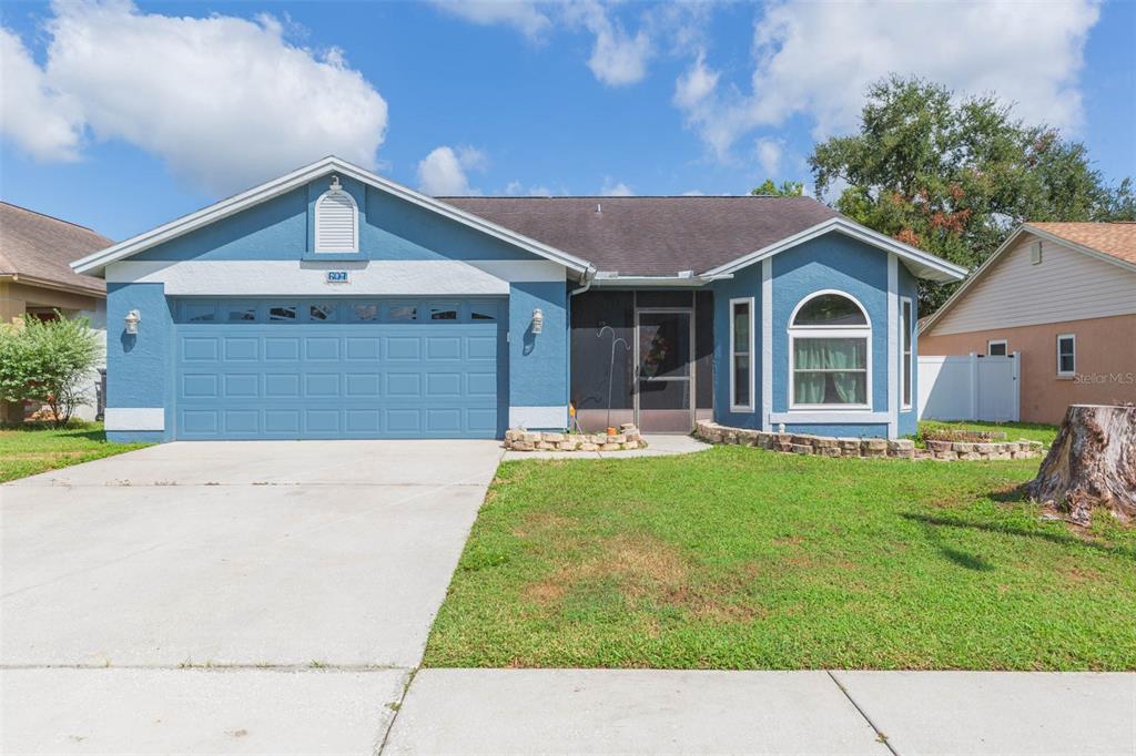 607 SAND RIDGE DRIVE