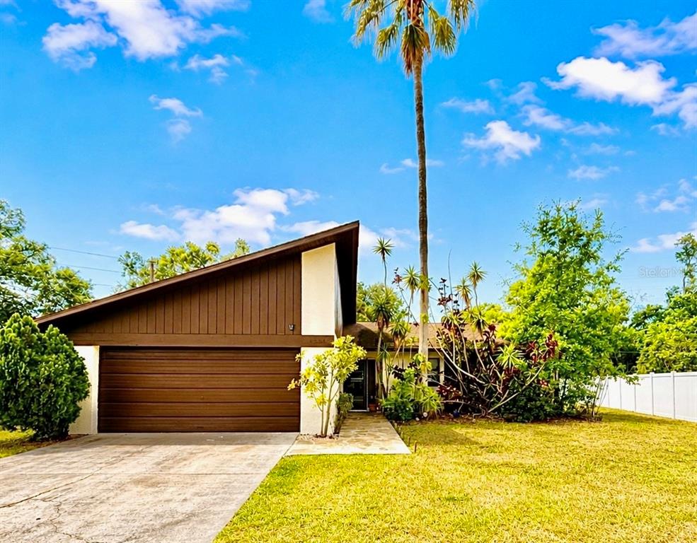 8034 BADGER LANE