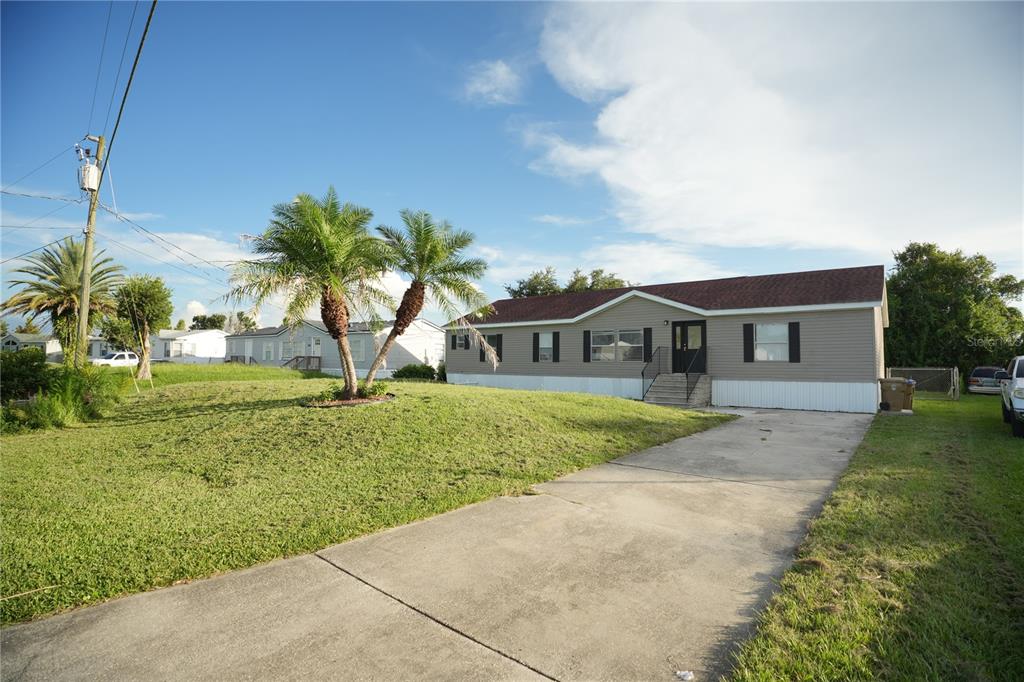 1124 DARA CAY DRIVE, KISSIMMEE, FL — photo 2 of 27