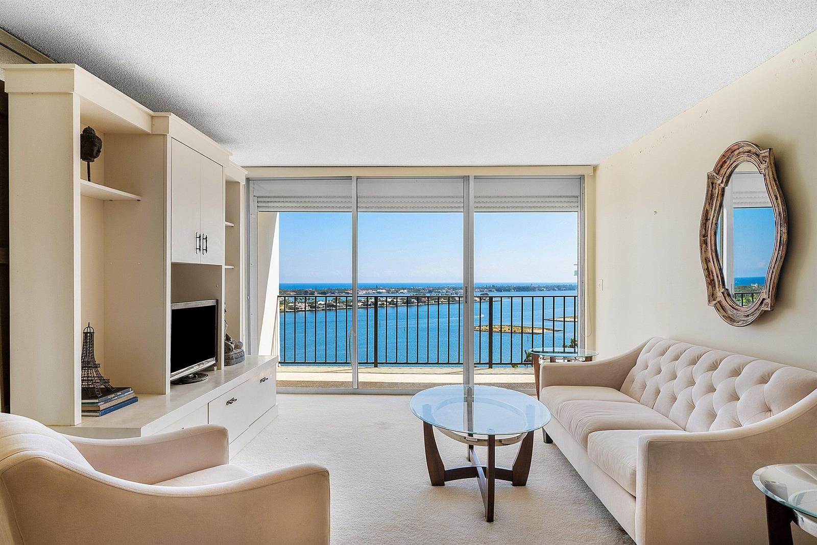 1701 S Flagler Drive # 1806, West Palm Beach FL 33401