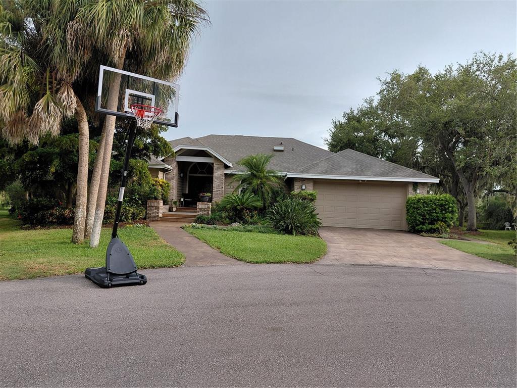 4424 FRIAR TUCK LANE
