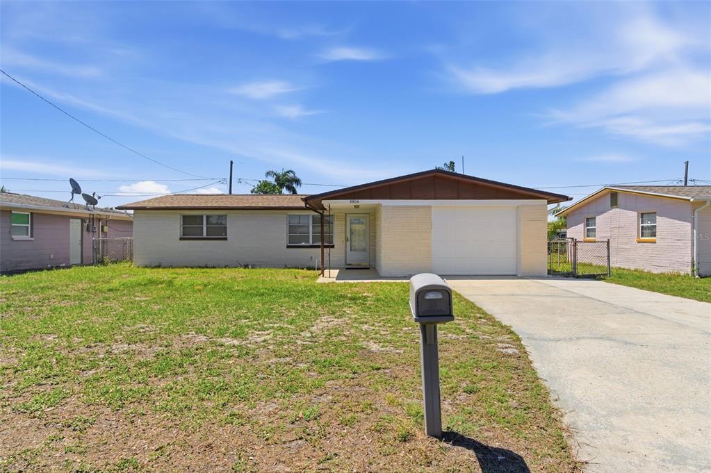 3904 REDWOOD DRIVE