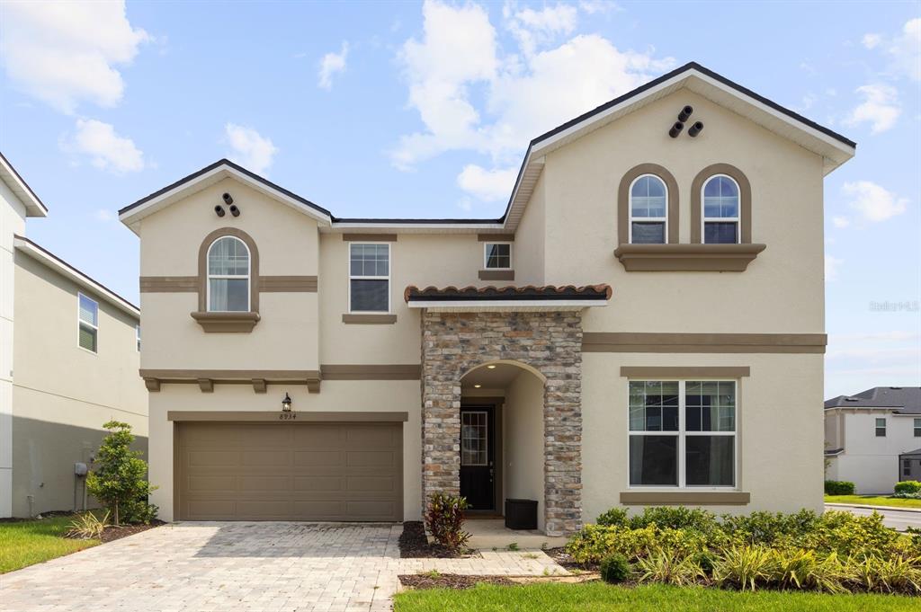 8934 COCONUT BREEZE DRIVE