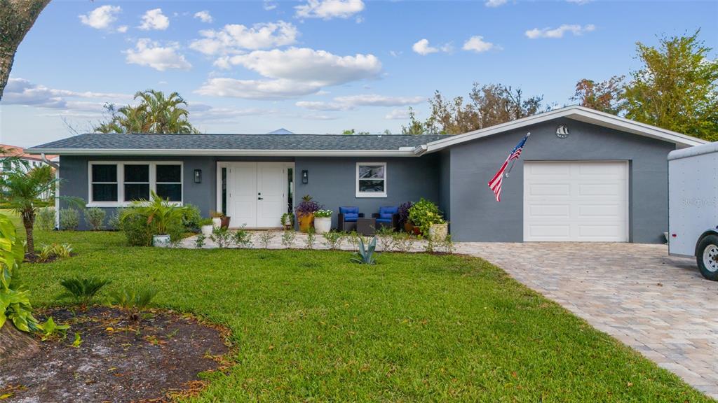 1121 VESPER DRIVE