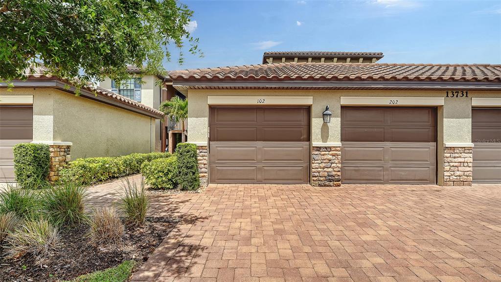 13731 MESSINA LOOP UNIT 102, BRADENTON, FL — photo 5 of 30