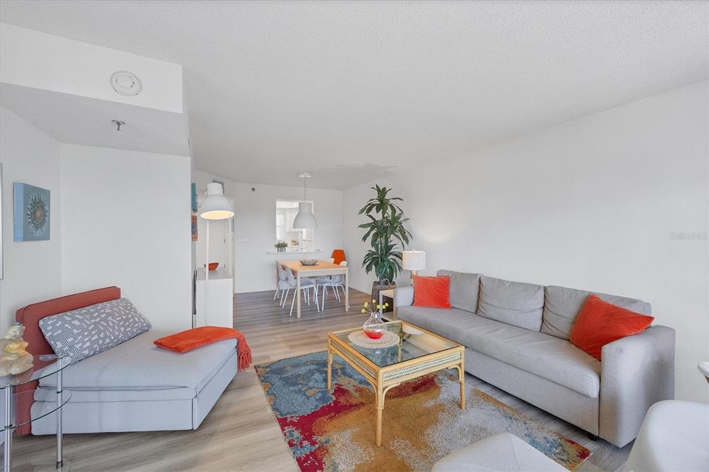 1001 BENJAMIN FRANKLIN DRIVE UNIT 511, SARASOTA, FL — photo 5 of 30