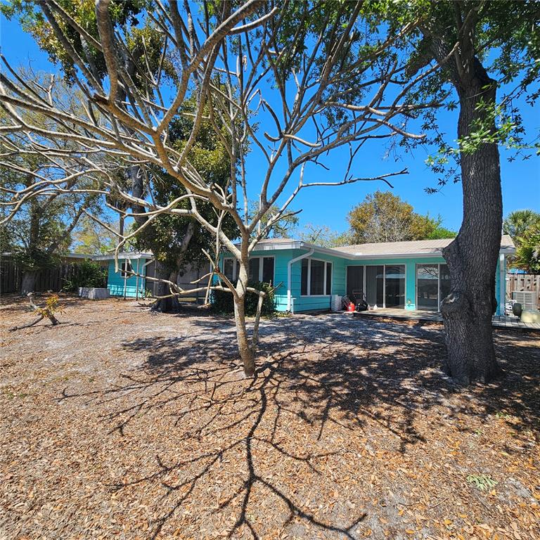 528 RALPH STREET, SIESTA KEY, FL — photo 2 of 30