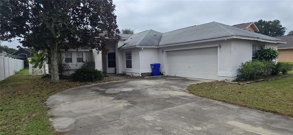 413 VINEYARD DRIVE