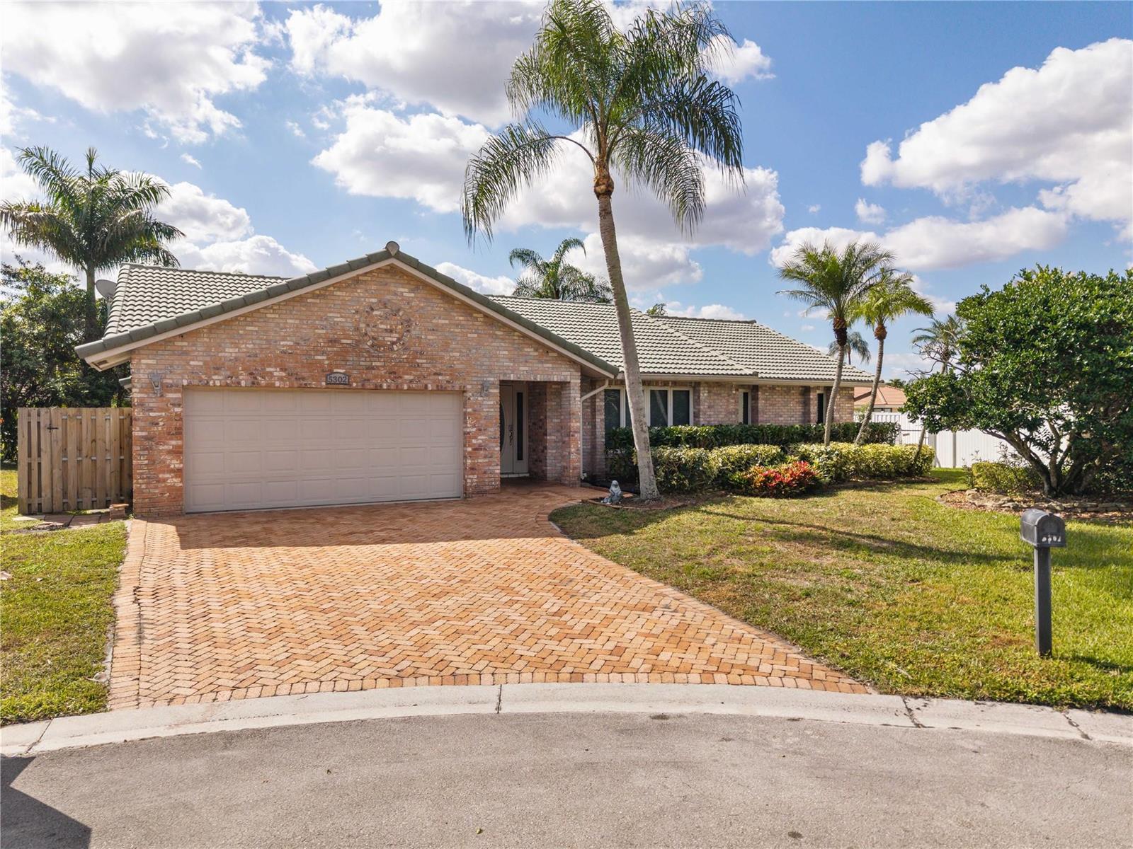 5302 NW 64th Way, Coral Springs FL 33067