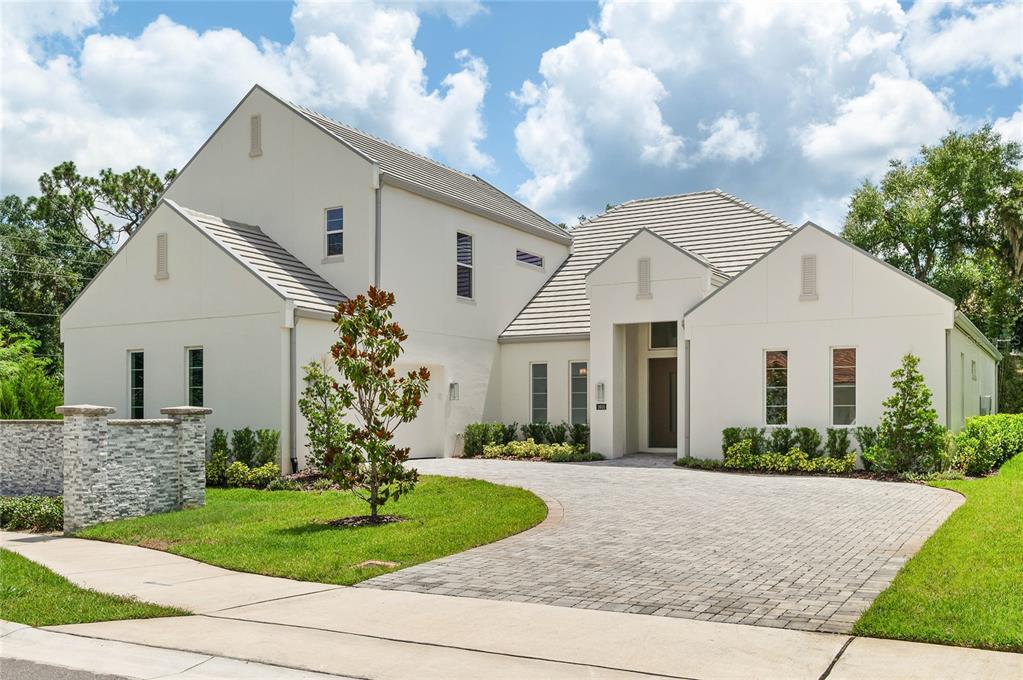 1605 MANOR WOODS WAY