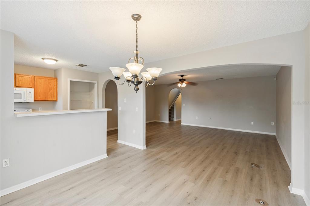 4617 ASHBURN SQUARE DRIVE, TAMPA, FL — photo 3 of 27