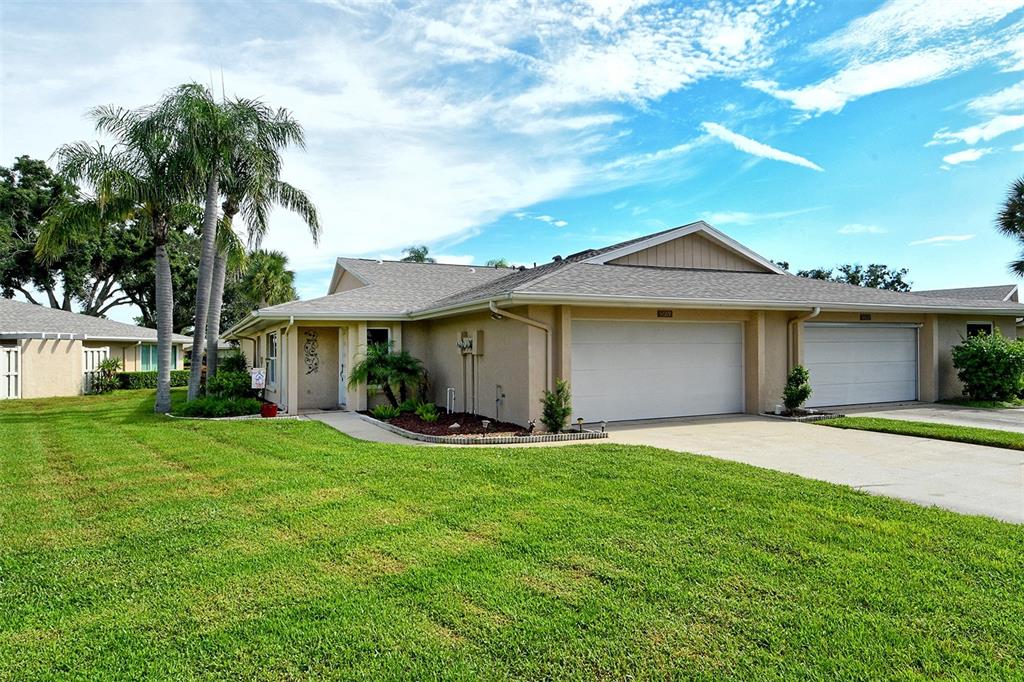 5609 EVERGREEN DRIVE UNIT 28