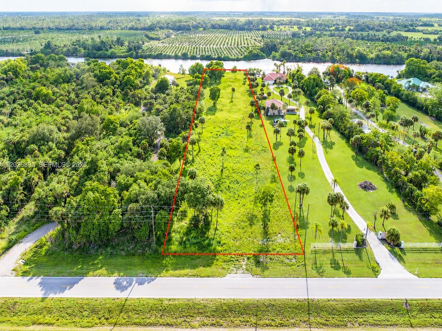 5220 Fort Denuad, La Belle FL 33935