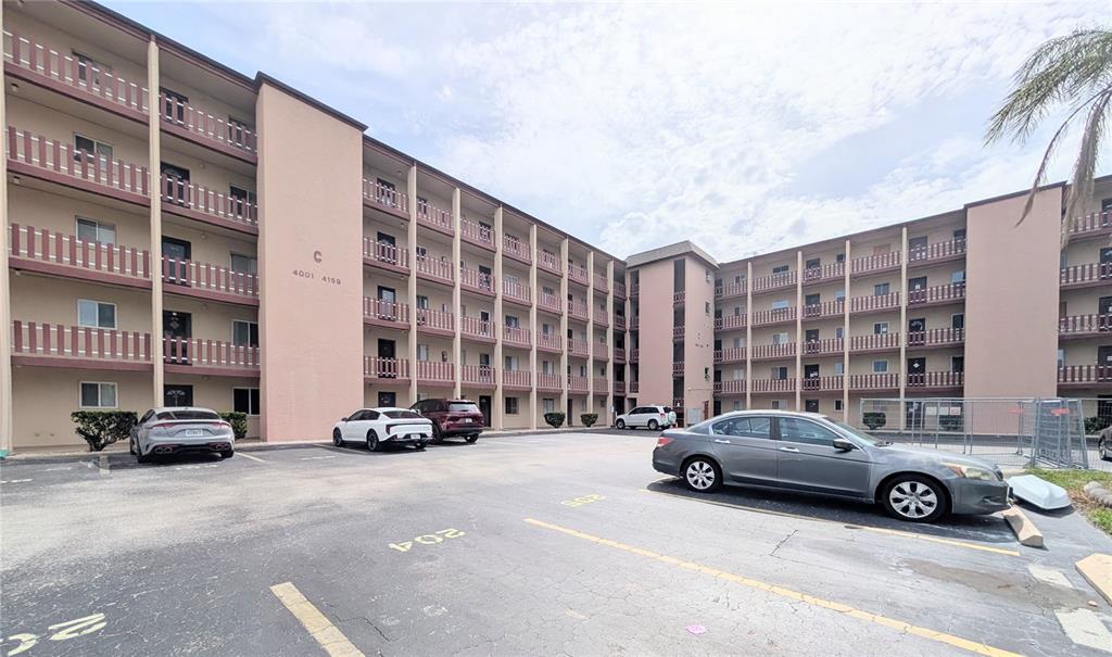 4129 LAKE BAYSHORE DRIVE UNIT C-501