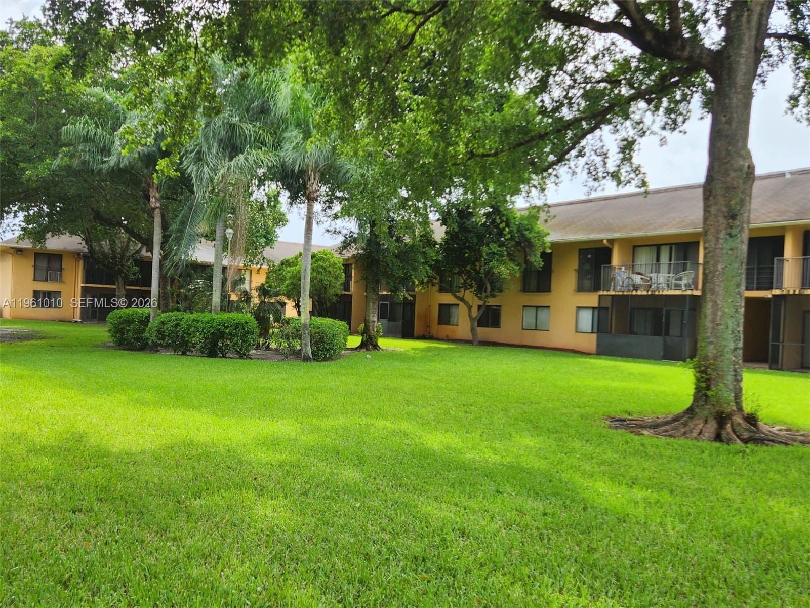 5921 Washington St # 124, Hollywood FL 33023