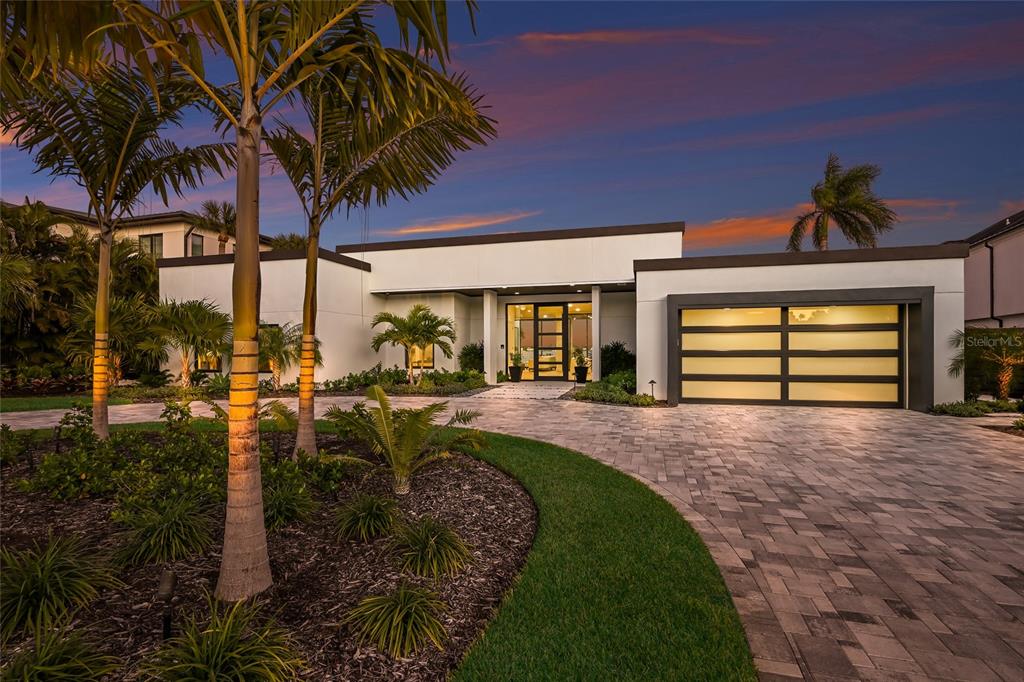 635 MOURNING DOVE DRIVE