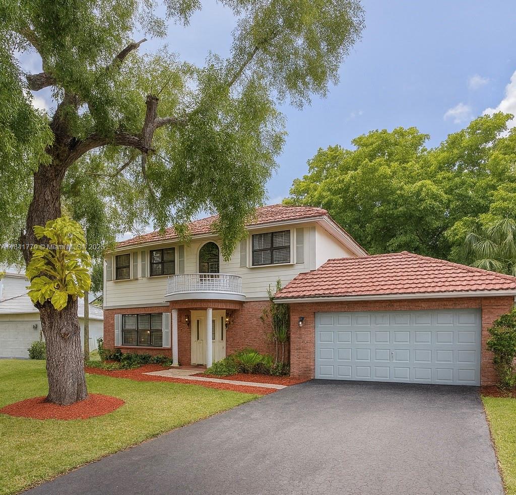 840 Greenbriar Ave, Davie FL 33325