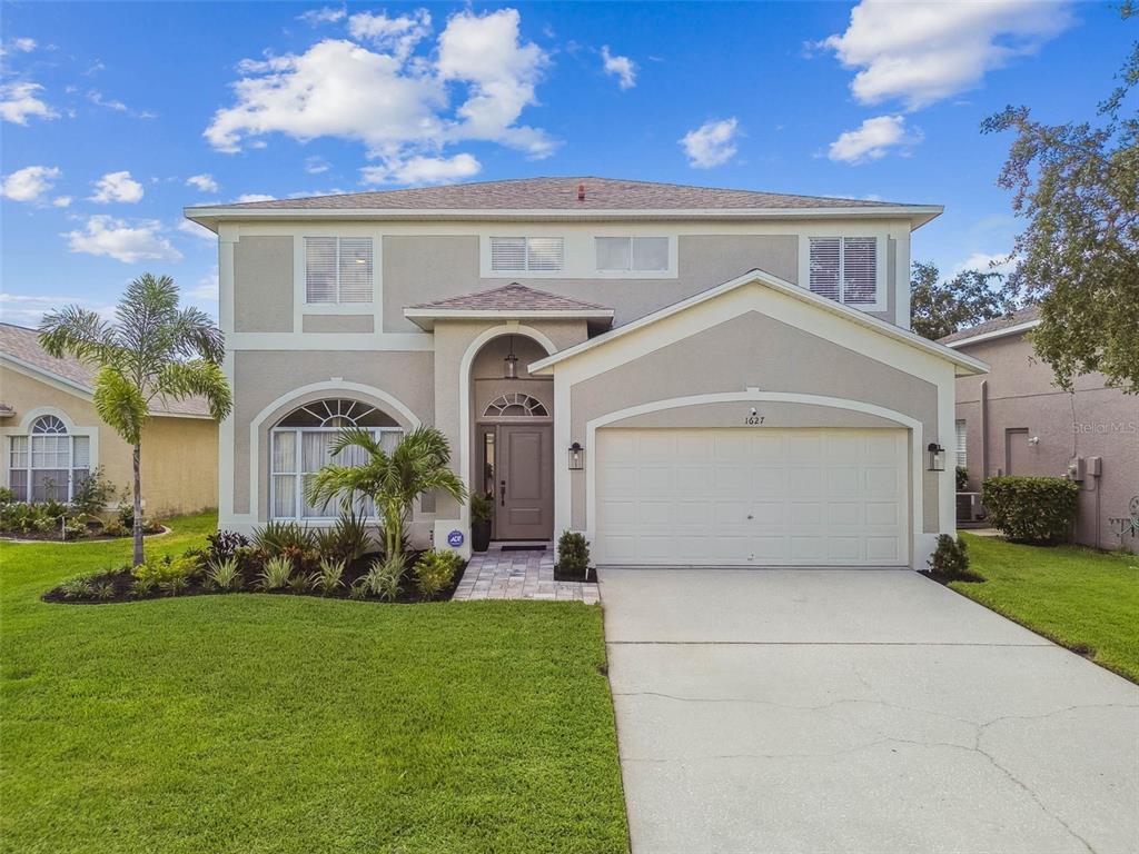 1627 SHADY OAKS DRIVE