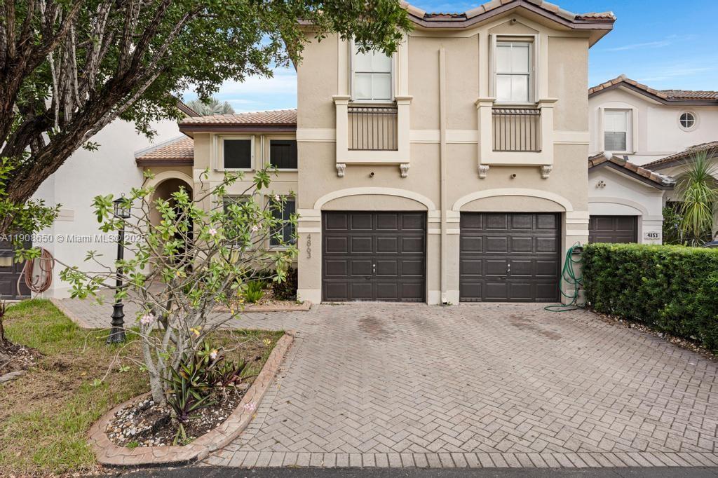 4863 NW 109th Path, Doral FL 33178