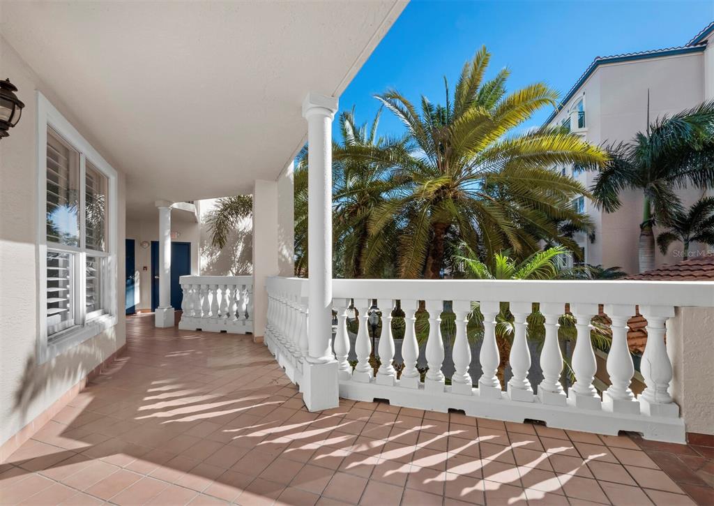 5430 EAGLES POINT CIRCLE UNIT 105, SARASOTA, FL — photo 4 of 30