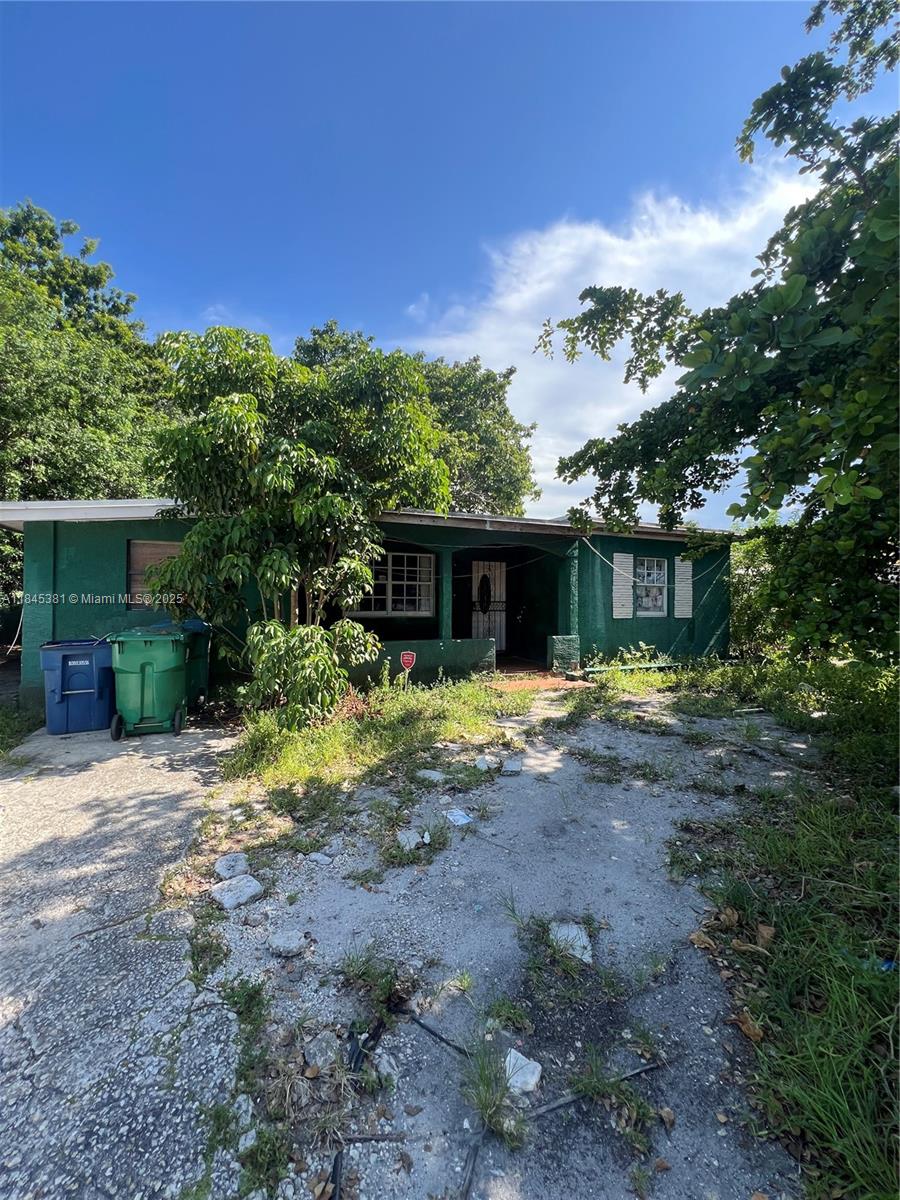 1830 NW 135th St, Miami FL 33167