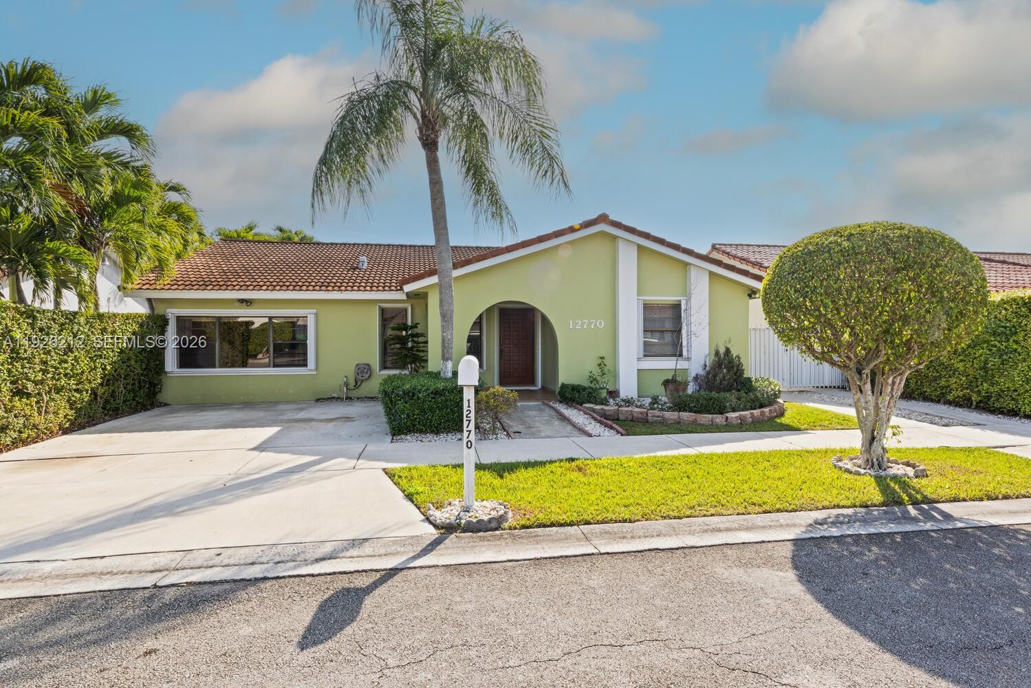 12770 NW 11th St, Miami FL 33182