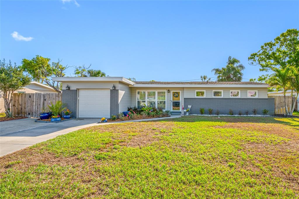 8335 ROBIN ROAD