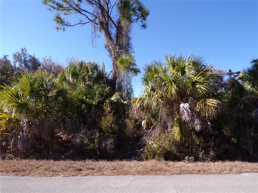 CASCO CIRCLE, NORTH PORT, FL — photo 2 of 10