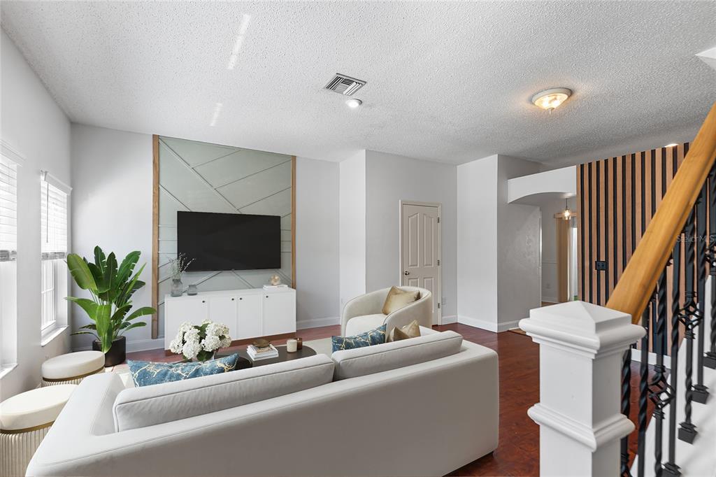 10112 FARMINGDALE PLACE, TAMPA, FL — photo 2 of 14