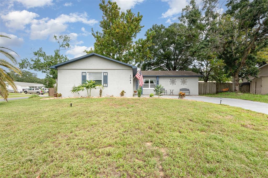 1041 TOMPKINS DRIVE