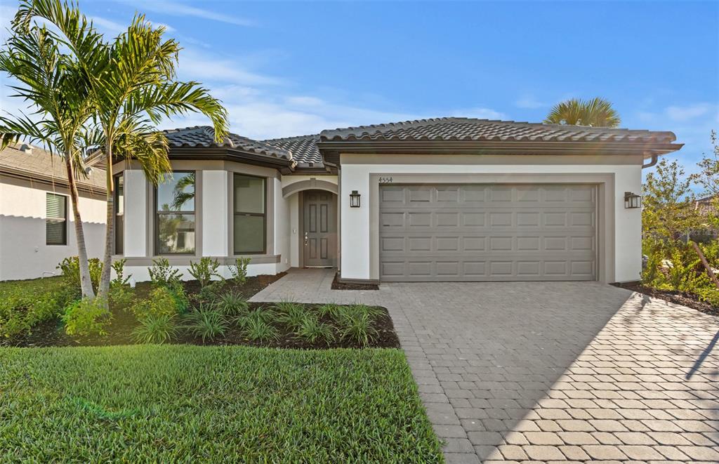 4554 BLUE STAR COURT
