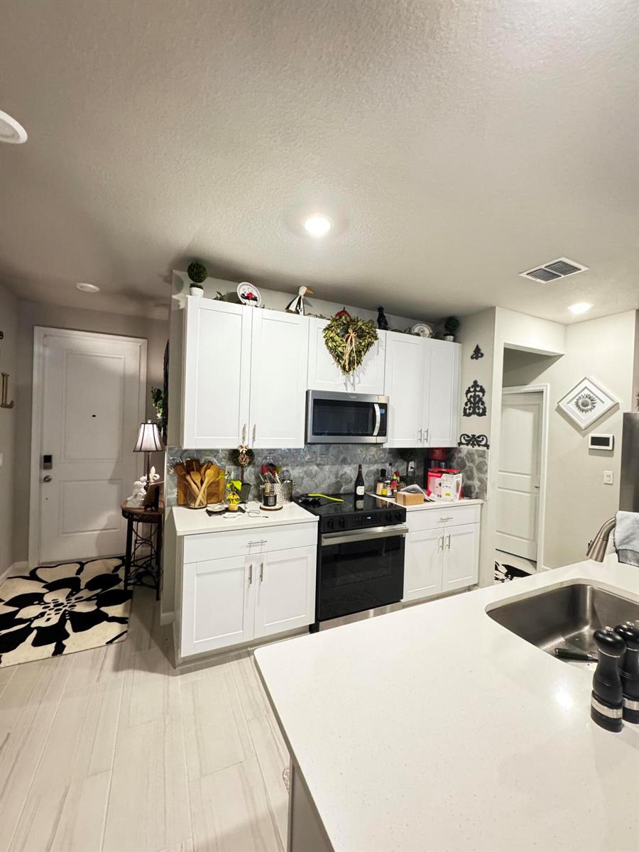 Kitchen — 5646 SE Edgewater Circle, Stuart FL 34997, STUART, FL