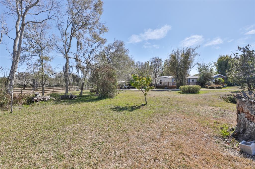 20112 HOBBS ROAD, WIMAUMA, FL — photo 3 of 30