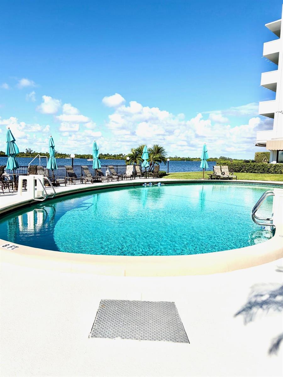 2840 S Ocean Boulevard # 2050, Palm Beach FL 33480
