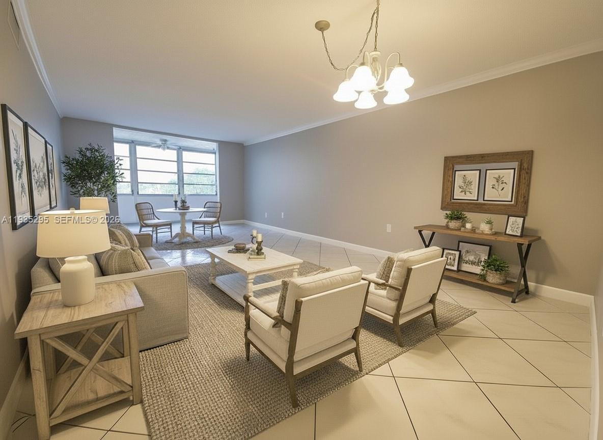 2840 Somerset Dr # 318M, Lauderdale Lakes FL 33311