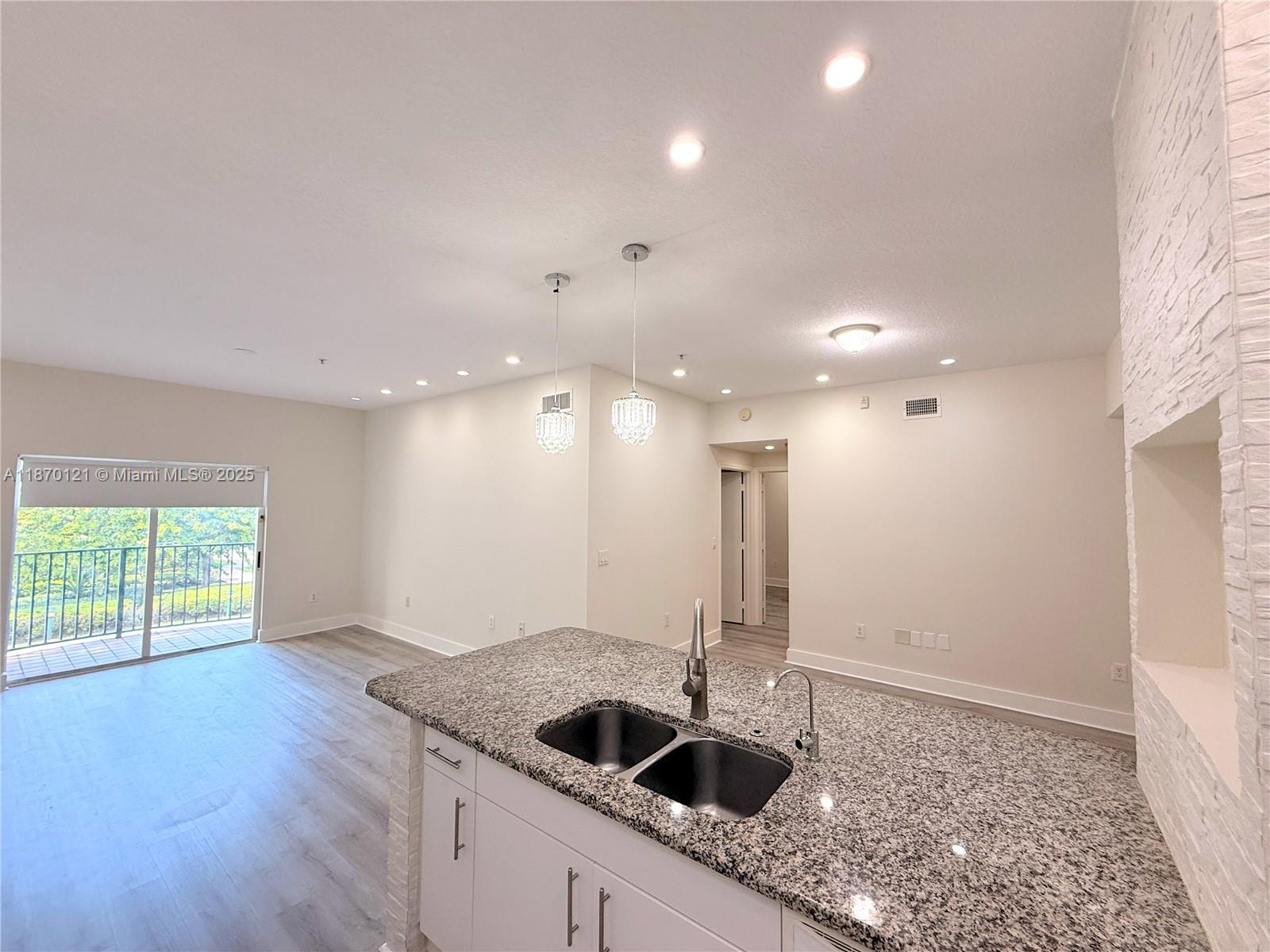 7330 NW 114th Ave # 5, Doral FL 33178
