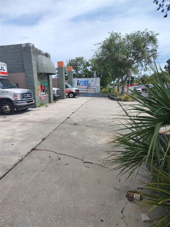 4902 S MANHATTAN AVENUE, TAMPA, FL — photo 2 of 7