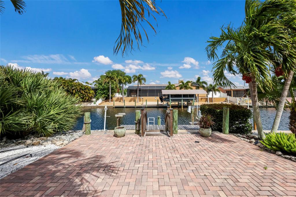5007 BIMINI DRIVE, BRADENTON, FL — photo 4 of 30