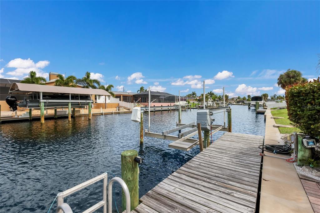 5007 BIMINI DRIVE, BRADENTON, FL — photo 5 of 30