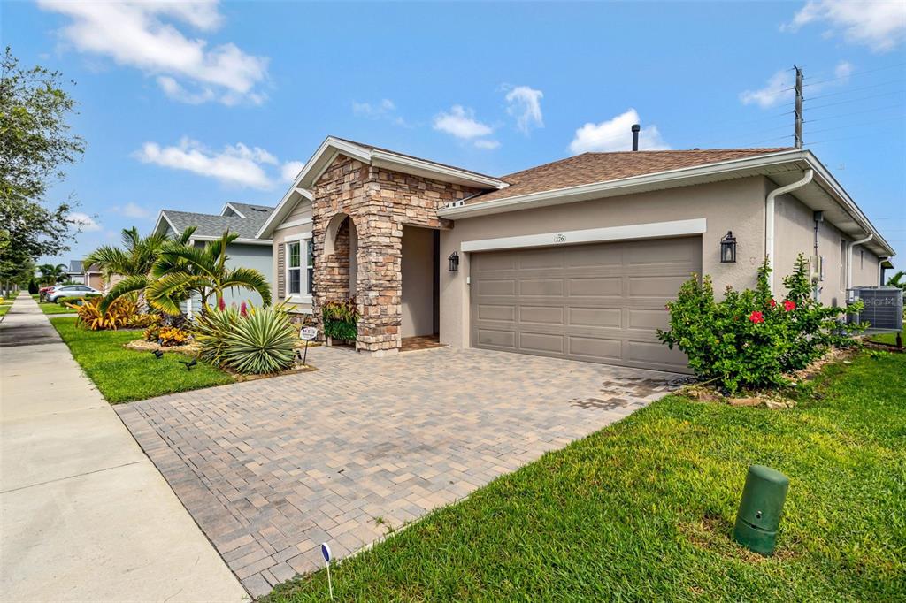 176 SILVER MAPLE ROAD, GROVELAND, FL — photo 3 of 30