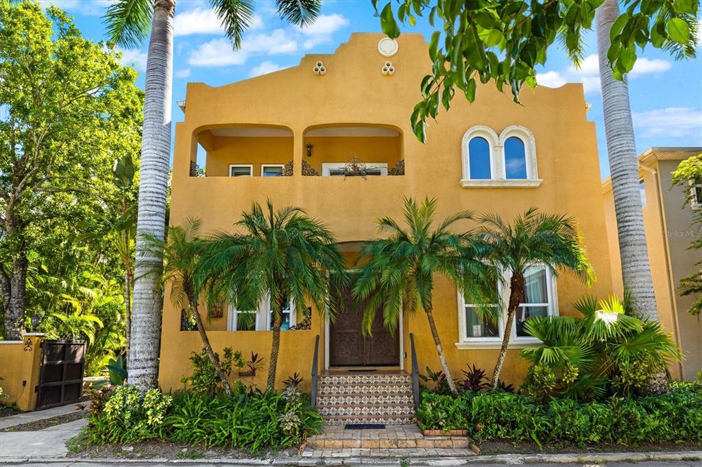1724 CHERRY LANE, SARASOTA, FL — photo 2 of 30