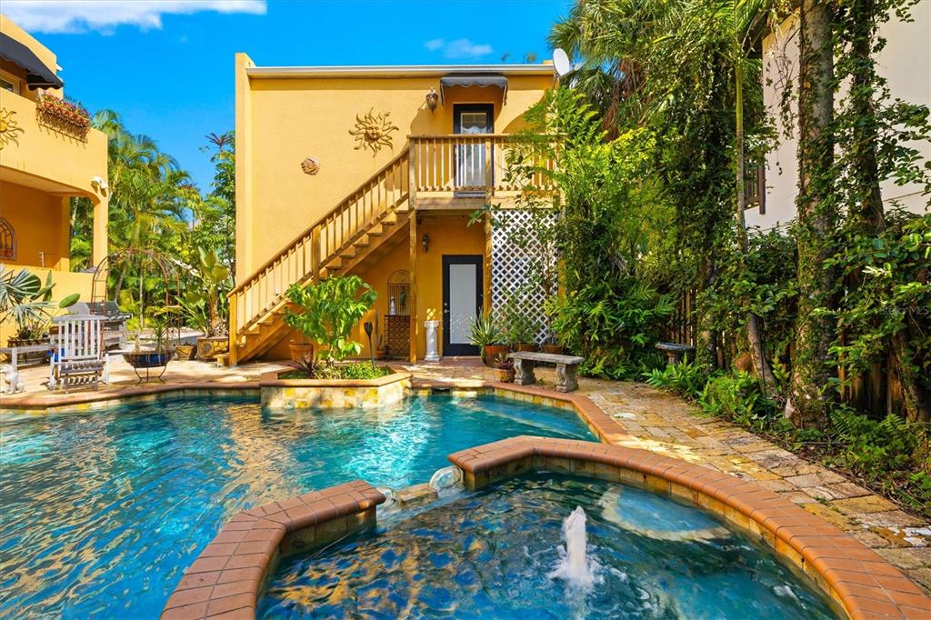 1724 CHERRY LANE, SARASOTA, FL — photo 3 of 30