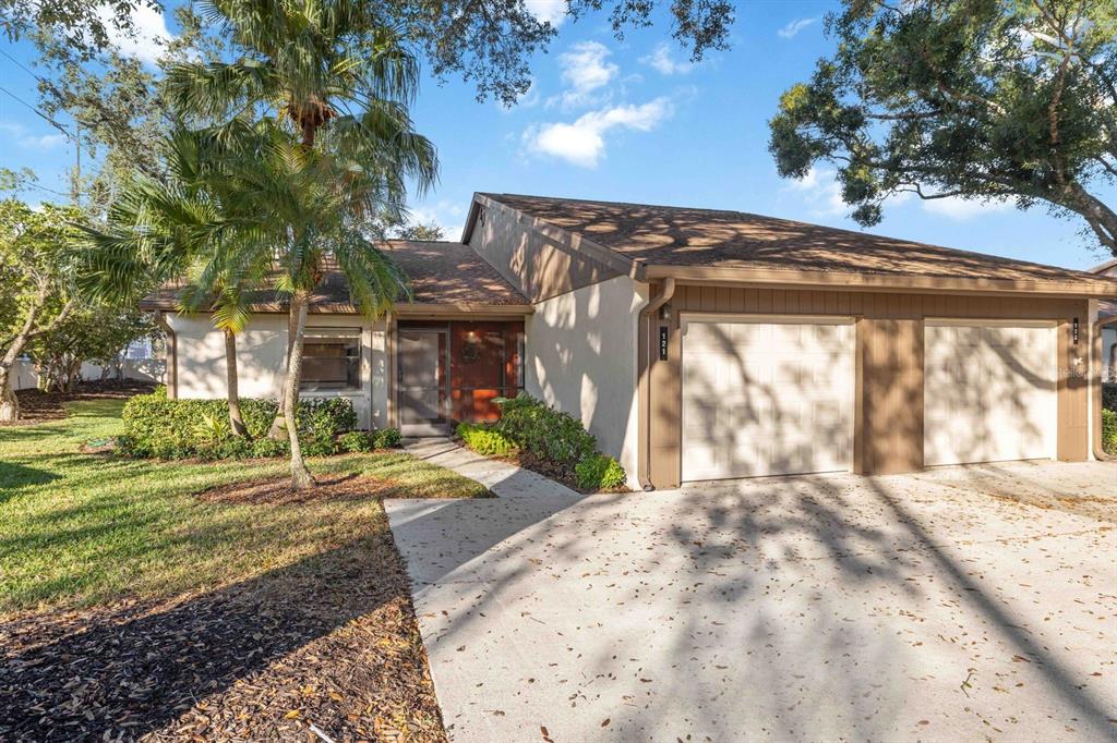 121 OAK HILL DRIVE UNIT 1